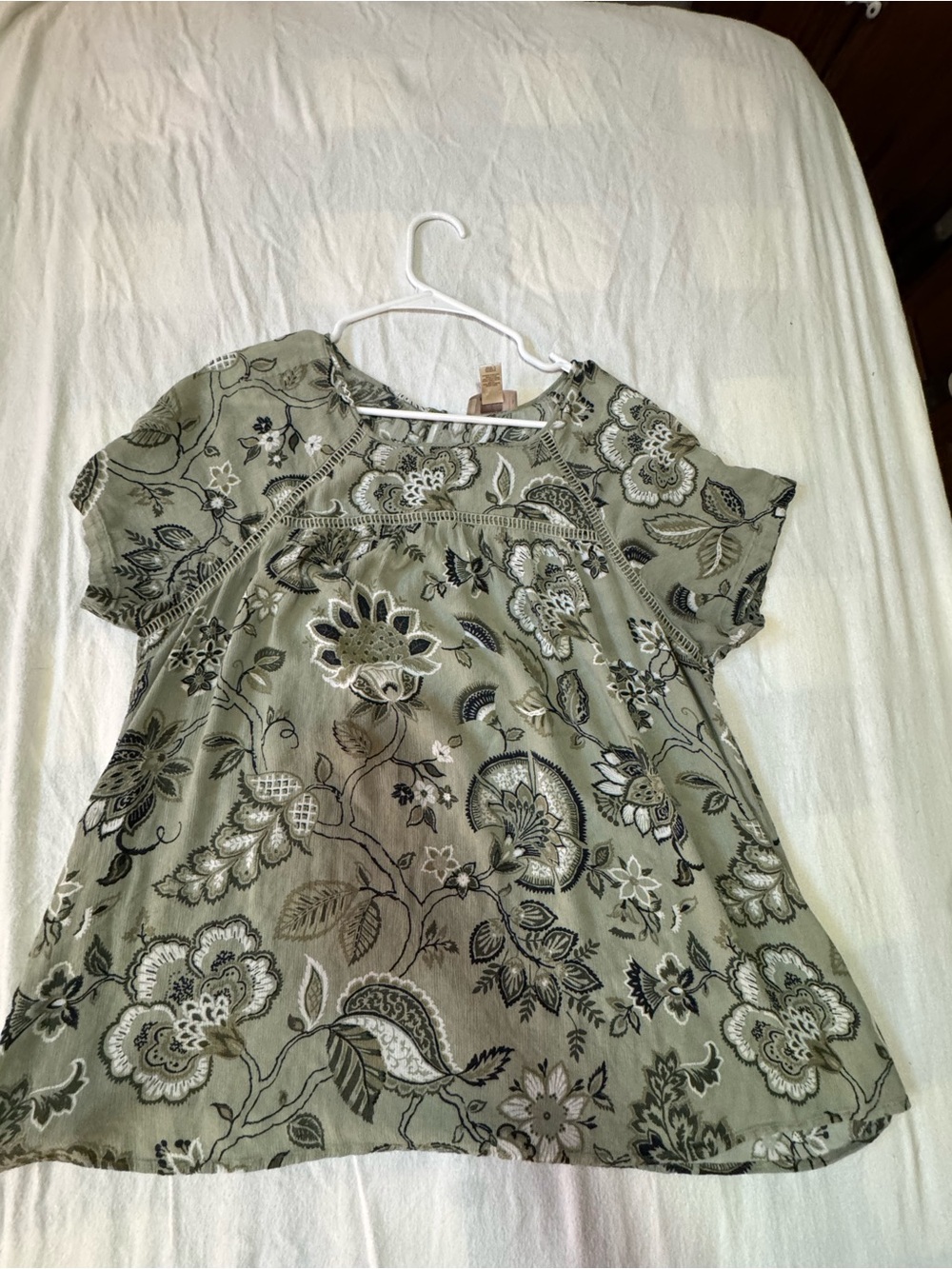 LOFT Outlet Floral Paisley Print Blouse Top L Green Short Sleeve 100% Rayon